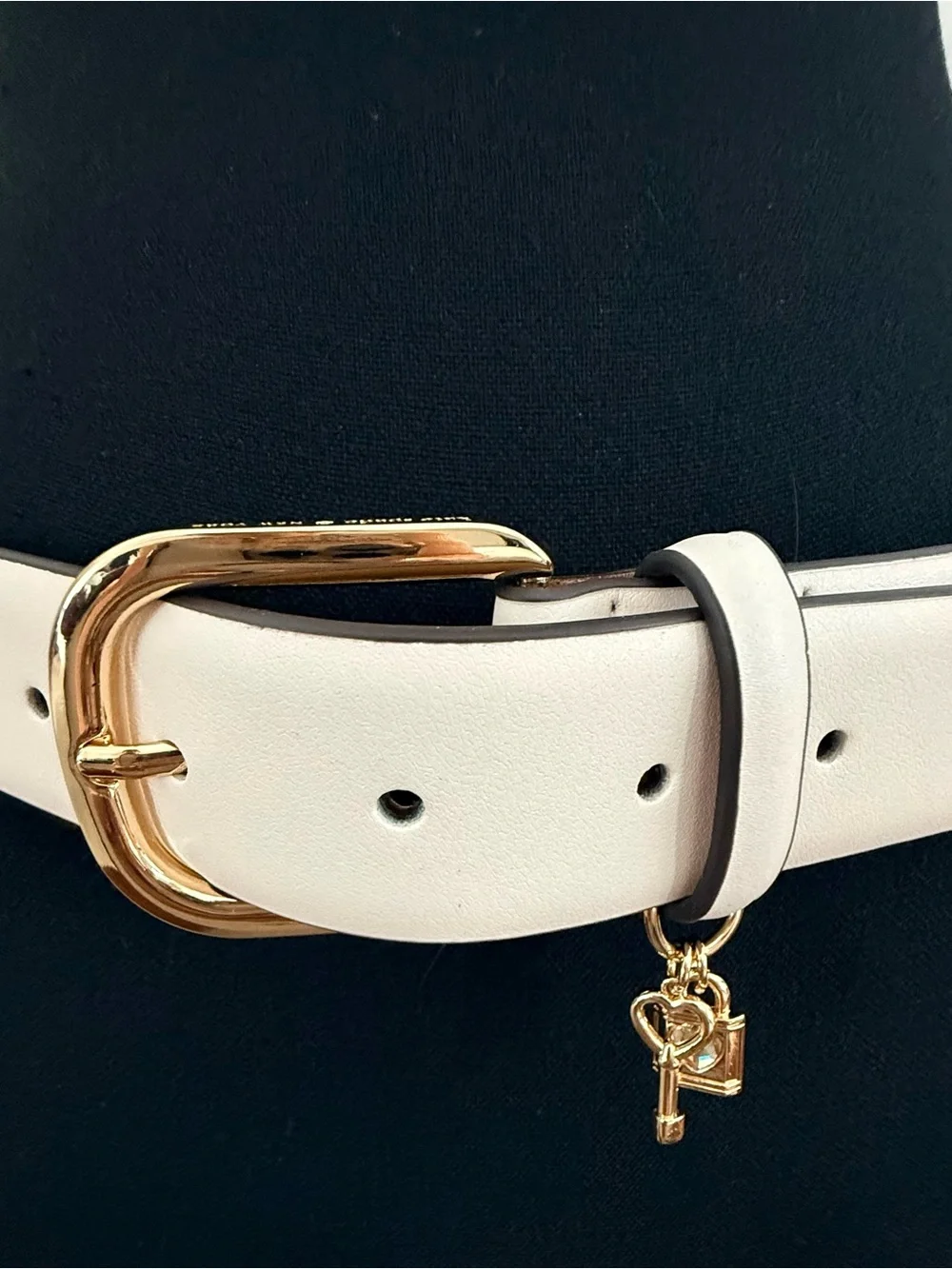 New Kate Spade Cream Leather Belt with Gold Lock & Key Charm - Size Medium (NWT)